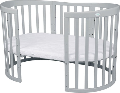 Waldin Oval Baby-Bett Mitwachsend Komplett Set 7in1, Gitterbett, Kinderbett mit Matratze, Wickelkommode, Beistellbett, Holz Weiß